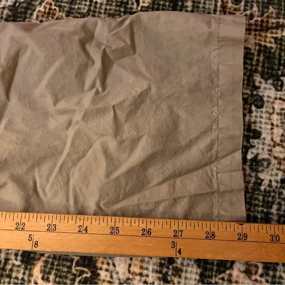 FRAME Poplin Trouser In Light Grey - Picture 6 of 9